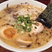 「豚骨ラーメン（￥650）味玉（￥150）」@キリン食堂の写真