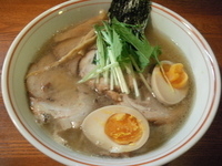 「味玉塩チャーシュー麺」@BUZZの写真