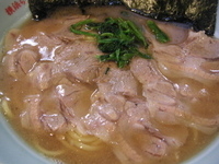 「ラーメン中盛（油少なめ）￥680+チャーシュー￥300」@匠家 50号バイパス店の写真