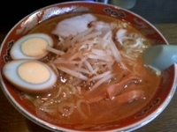 「元祖小田原 味噌ラーメン550円 +大盛100円 +煮玉子50円」@旨辛ラーメン 味一の写真