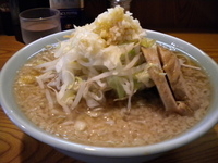 「小ラーメン 600円（麺硬め、ニンニクダブル・ヤサイ・カラメ）」@ラーメン二郎 亀戸店の写真