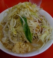 「小らーめん（650円）、ヤサイニンニクカラメ」@ラーメン二郎 茨城守谷店の写真