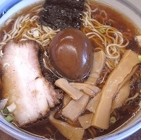 「らーめん（丸味玉トッピング）」@ぼにしもの写真