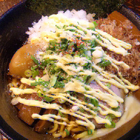 「あぶらそば（味玉付） 800円 チーマヨ 100円」@らーめん 瞠 恵比寿店の写真