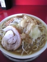 「ラーメン+小豚」@ジャンクガレッジ 東大宮店の写真