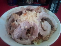 「まぜぞは + 小豚」@ジャンクガレッジ 東大宮店の写真