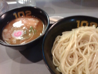 「つけめん（大盛り）」@つけめん102 大宮店の写真