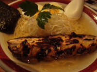 「鮎○ゴトラーメン+味玉」@鮎ラーメン 二子玉川店の写真