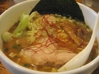 「ピリ辛みそらーめん（9月限定メニュー）+味玉（サービス）」@鶏の穴の写真