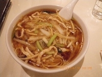 「肉入りスープソバ」@永安楼の写真