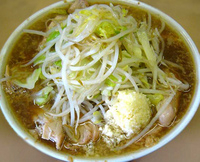 「大ラーメン（野菜少なめ/ニンニク普通）」@ラーメン二郎 京成大久保店の写真
