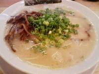 「ラーメン」@博多長浜らーめん ぼたん 笹塚店の写真