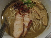 「グリーンカレーソバ（850円）」@BASSANOVAの写真