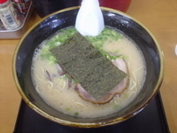 「ラーメン600円+替え玉100円」@博多らーめん いのうえの写真