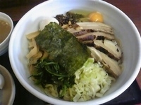 「油そば醤油（並）、チャーシュー増し、生卵」@喜奴屋の写真