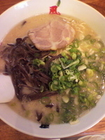 「とんこつらーめん￥400（オープン記念価格）」@博多風龍 秋葉原店の写真