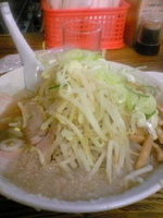 「醤油 からめ、トッピングもやし」@こってりらーめん なりたけ 本八幡店の写真