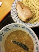 「つけめん（小）+肉マシ」@つけめん・らあめん 福は内の写真