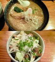 「煮干番長+キャベチャー」@○麺堂の写真