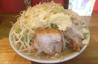 「ラーメン￥600（野菜多め、にんにく）」@ラーメン髭の写真