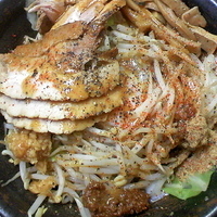 「味噌まぜ☆そば（ニンニク・魚粉・チーズ・辛味噌入り）￥750 中」@麺屋 にし田の写真