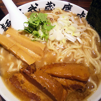 「角煮らーめん 900円」@麺屋武蔵 鷹虎の写真