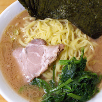 「ラーメン大盛  800円 トッピングのり 80円 ライス 150」@横浜家系ラーメン 武蔵境つばさ家の写真