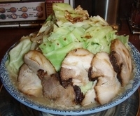 「かちもりらーめん（大盛）+チャーシュー+モヤシ」@ぶぶか 川越店の写真