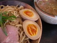 「つけ麺大（300g）（+半熟煮玉子）」@ラーメン つけ麺 竹麺亭の写真