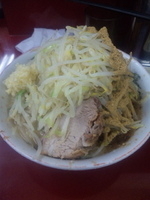 「ラーメン + ミックス節（ニンニクヤサイ）」@ラーメン二郎 相模大野店の写真