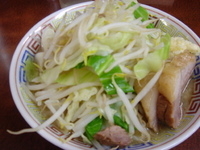 「ミニラーメン（にんにく）600円」@ラーメン二郎 めじろ台法政大学前店の写真