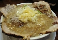 「特製チャーシュー+新鮮にんにく増量 【950円+100円】」@濃厚ラーメン てらっちょ 松戸店の写真