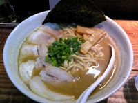 「荒煮干しそば肉入り（大盛り）」@煮干し 青樹の写真