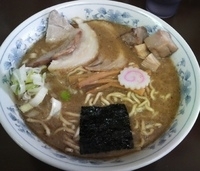 「中華そば+半肉盛り」@次念序の写真