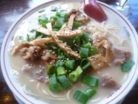 「すじラーメン（かため）（ネギおおめ）（700円）」@中華そば 高安の写真