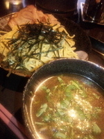 「つけ麺（小）チャーシュー+ビール」@もちもちの木 白岡2号店の写真