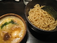 「塩玉つけそば（850円）」@鶏そば専門店 前略。まるきゅうの写真