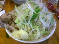 「小ラーメン（ヤサイマシマシ、ニンニクマシマシ）」@ラーメン二郎 八王子野猿街道店2の写真