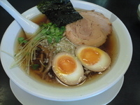 「秋刀魚だしラーメン（醤油）op味玉」@秋刀魚だし 黒船の写真