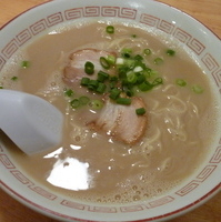 「ラーメン+替え玉」@博多一番の写真