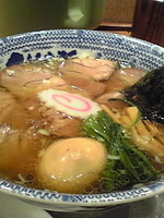 「チャーシュー麺（薄口醤油味）+味玉子」@くじら軒 八重洲店の写真