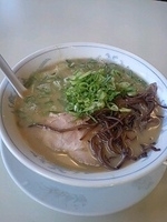 「メロディーラーメン（バリカタ）+替え玉（ハリガネ）」@メロディー 本店の写真