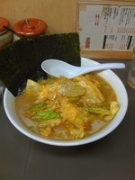 「ピリ辛キャベツラーメン」@よこはま家の写真