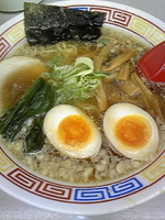 「行田ラーメン 650円 （+餃子,無料サービス券）」@くるまやラーメン 行田店の写真