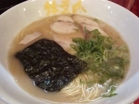 「らぁめん+替え玉 【650円+100円】」@長浜らぁめん 錦雲豚の写真