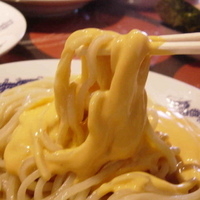 「濃厚チーズソースつけめん 大盛 980円（熱もり）」@三ツ矢堂製麺 中目黒本店の写真