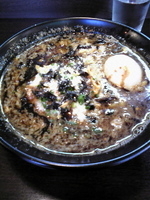 「ワンさんの黒いラーメン」@ones onesの写真