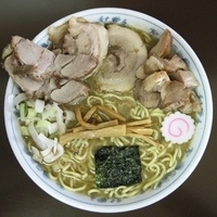 「中華そば 大盛り 肉盛り」@次念序の写真