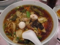 「ラーメンぐ」@鴻運 新店の写真