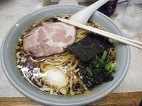 「ラーメン正油（中）太麺」@支那そば屋 龍（Ron）の写真